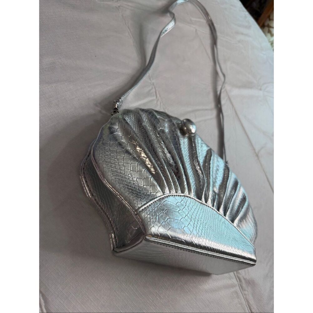 Far Nine Vintage Silver Seashell Retro Boho Chic Purse Handbag - Picture 7 of 9